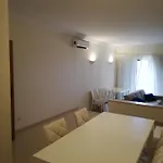 Villa V2 C *